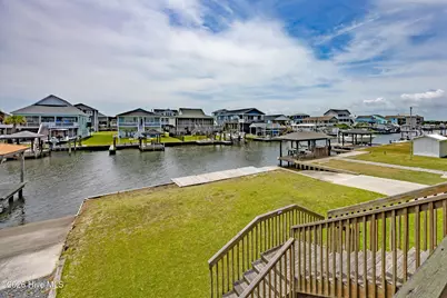 3031 3rd Street, Surf City, NC 28445 - Photo 17