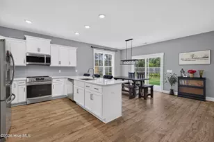 203 E Frampton Ct, Hampstead, NC 28443 - Photo 5