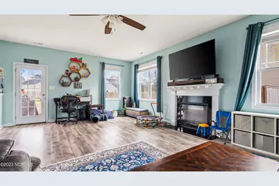 329 Adobe Lane, Jacksonville, NC 28546 - Photo 5