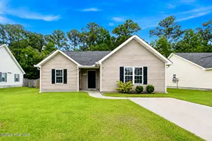 730 Oak Branches Close SE, Leland, NC 28451 - Photo 1
