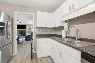205 Mahogany Dr, Jacksonville, NC 28540 - Photo 9