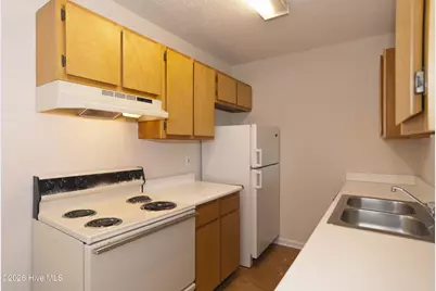 4109 Spirea Drive #J, Wilmington, NC 28403 - Photo 5