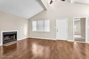 2039 Foxhorn Rd, Jacksonville, NC 28546 - Photo 7