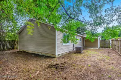 2039 Foxhorn Road, Jacksonville, NC 28546 - Photo 29