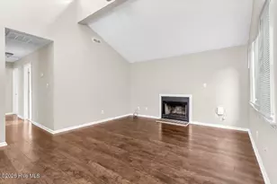 2039 Foxhorn Rd, Jacksonville, NC 28546 - Photo 5