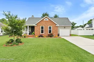 2932 New Town Dr, Wilmington, NC 28405 - Photo 1