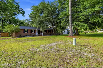 146 E Bedford Road, Wilmington, NC 28411 - Photo 3