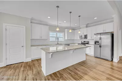 5613 Claremont Court, Wilmington, NC 28409 - Photo 9