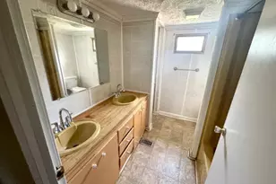 9421 Academy Rd, Laurinburg, NC 28352 - Photo 3