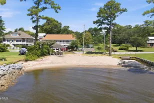 305 Vandemere St, Oriental, NC 28571 - Photo 31