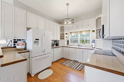 305 Vandemere Street, Oriental, NC 28571 - Photo 7