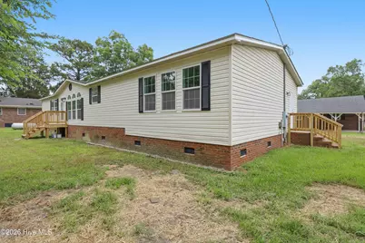 107 W Robertson Street, Beulaville, NC 28518 - Photo 9