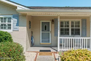 211 S Shore Dr, Southport, NC 28461 - Photo 7