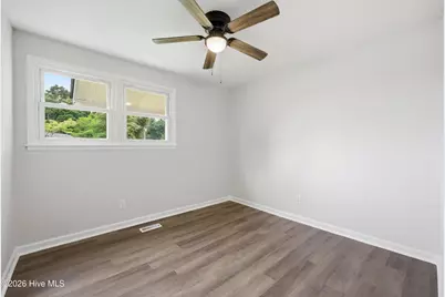 308 Woodhaven Drive, Jacksonville, NC 28540 - Photo 23