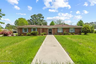 116 Oak St, Warsaw, NC 28398 - Photo 1