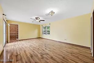 275 Raintree Rd, Jacksonville, NC 28540 - Photo 21