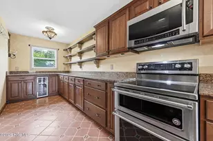 275 Raintree Rd, Jacksonville, NC 28540 - Photo 17