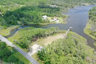 10586 Nc-304 Hwy, Mesic, NC 28515 - Photo 7