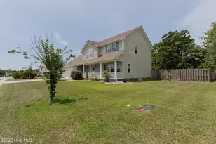 220 Pigeon Ln, Swansboro, NC 28584 - Photo 3