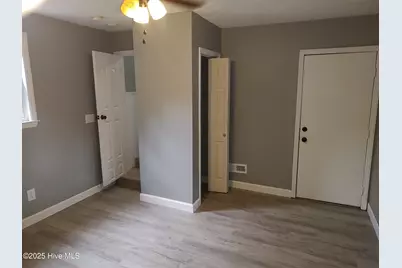 1201 Simmons Street, New Bern, NC 28560 - Photo 5