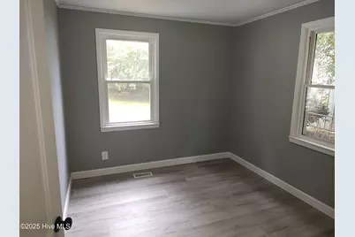 1201 Simmons Street, New Bern, NC 28560 - Photo 9