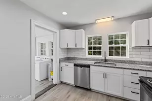 512 E Chestnut St, Goldsboro, NC 27530 - Photo 9