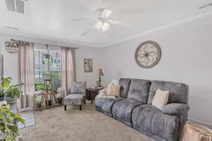 208 Bridgewood Dr, Jacksonville, NC 28546 - Photo 3