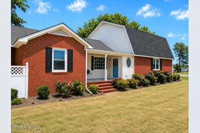 117 S Thomas Street, Beulaville, NC 28518 - Photo 1