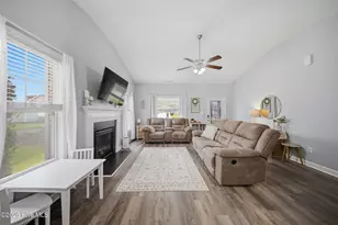 411 Wynbrookee Ln, Jacksonville, NC 28546 - Photo 11