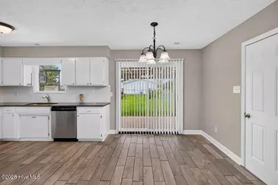 415 Cottonwood Court, Havelock, NC 28532 - Photo 5