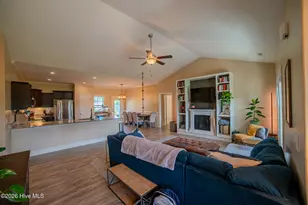 200 Albacore Ct, Hubert, NC 28539 - Photo 3