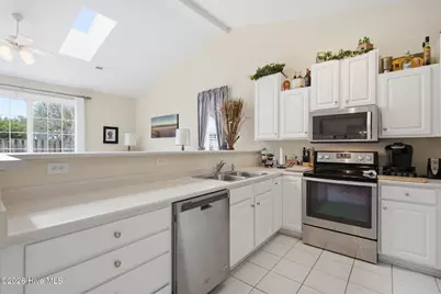 5006 Carleton Drive #Unit 113, Wilmington, NC 28403 - Photo 11