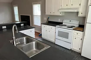 900 Oriental Ave, Kinston, NC 28504 - Photo 11