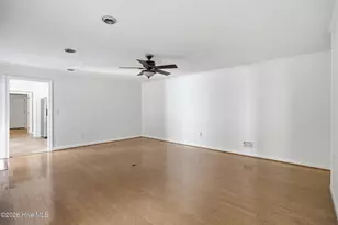 905 Robert E Lee Dr, Wilmington, NC 28412 - Photo 15