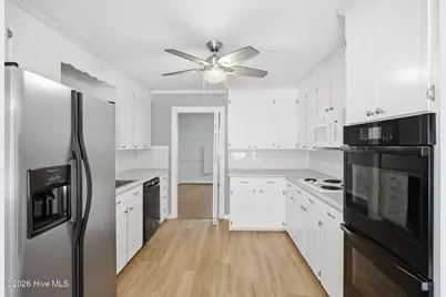 905 Robert E Lee Drive, Wilmington, NC 28412 - Photo 11