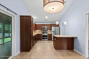 315 Sugarberry Ct, Jacksonville, NC 28540 - Photo 9