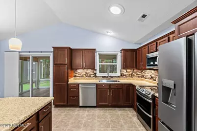 315 Sugarberry Court, Jacksonville, NC 28540 - Photo 11