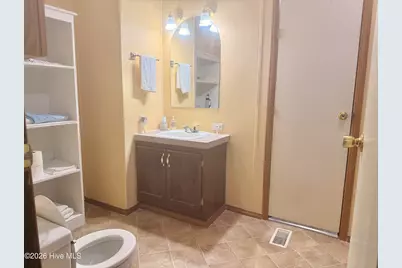 135 W Kerr Drive, Roanoke Rapids, NC 27870 - Photo 9