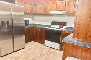 135 W Kerr Dr, Roanoke Rapids, NC 27870 - Photo 5
