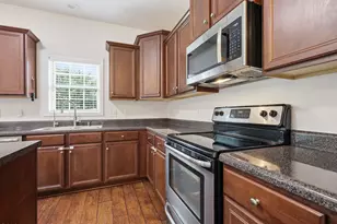 200 Wedgefield Cir, Maple Hill, NC 28454 - Photo 13