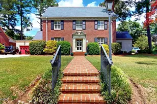 206 W James St, Mount Olive, NC 28365 - Photo 3