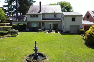 206 W James St, Mount Olive, NC 28365 - Photo 57