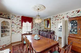 206 W James St, Mount Olive, NC 28365 - Photo 25
