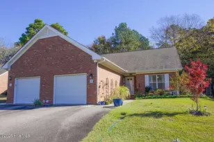 320 Hiscott Ln, Pinehurst, NC 28374 - Photo 1