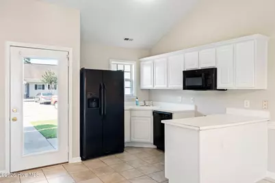 3011 Lauren Place Drive #Apt 106, Wilmington, NC 28405 - Photo 13