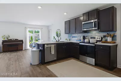 677 Chester Way NE, Leland, NC 28451 - Photo 5