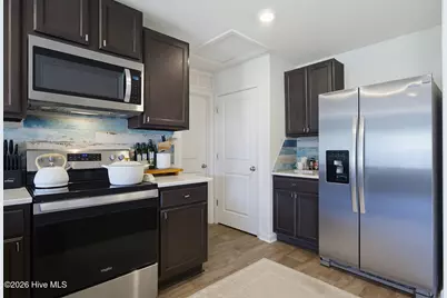 677 Chester Way NE, Leland, NC 28451 - Photo 7