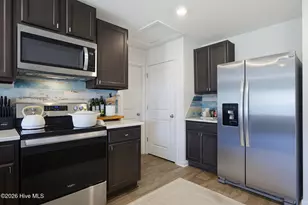 677 Chester Wy NE, Leland, NC 28451 - Photo 7