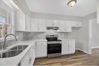 51 Barnes Street, Greenville, NC 27858 - Photo 15
