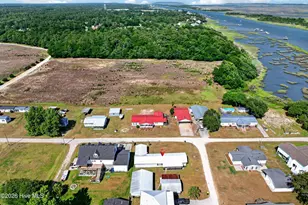 100 Crews Ln, Hubert, NC 28539 - Photo 5